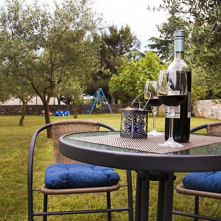 Korsa Apartment Sveti Lovreč Pazenatički Kültér fotó