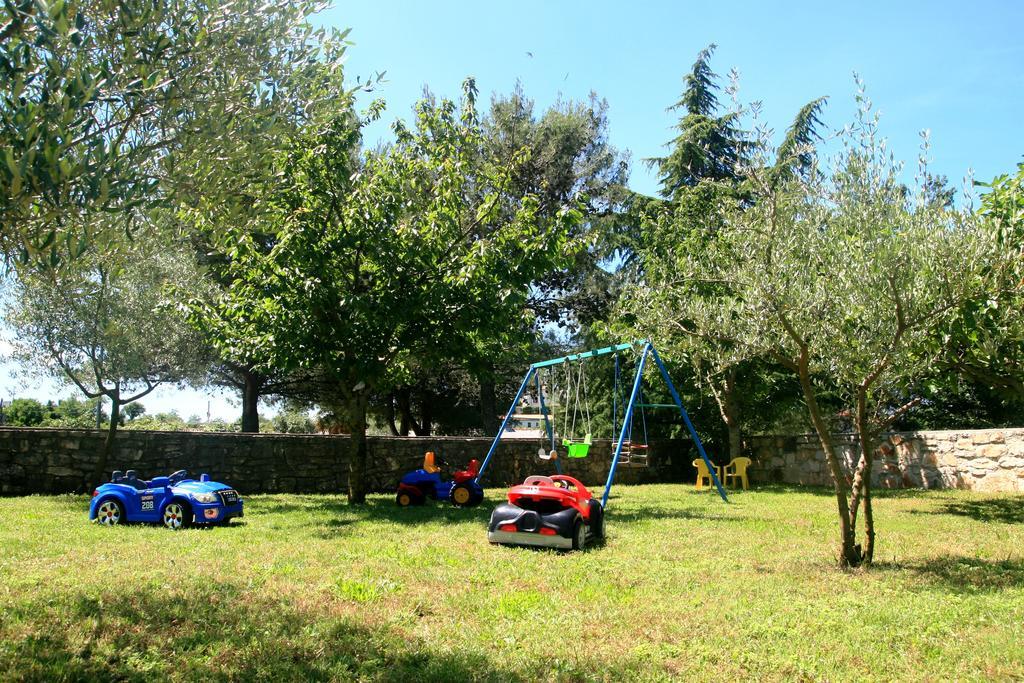 Korsa Apartment Sveti Lovreč Pazenatički Kültér fotó
