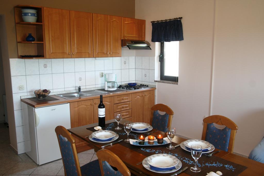 Korsa Apartment Sveti Lovreč Pazenatički Kültér fotó