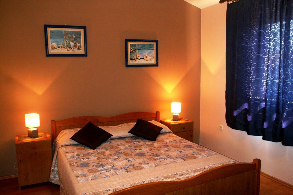 Korsa Apartment Sveti Lovreč Pazenatički Kültér fotó