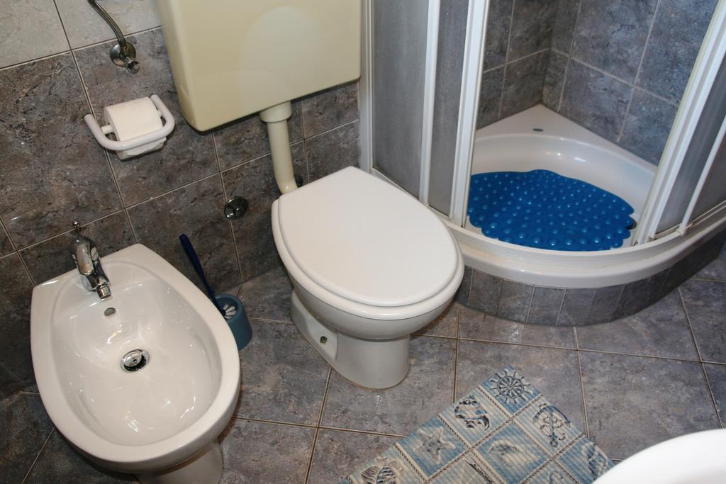 Korsa Apartment Sveti Lovreč Pazenatički Kültér fotó