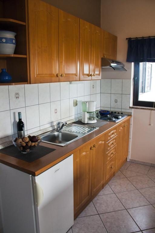 Korsa Apartment Sveti Lovreč Pazenatički Kültér fotó